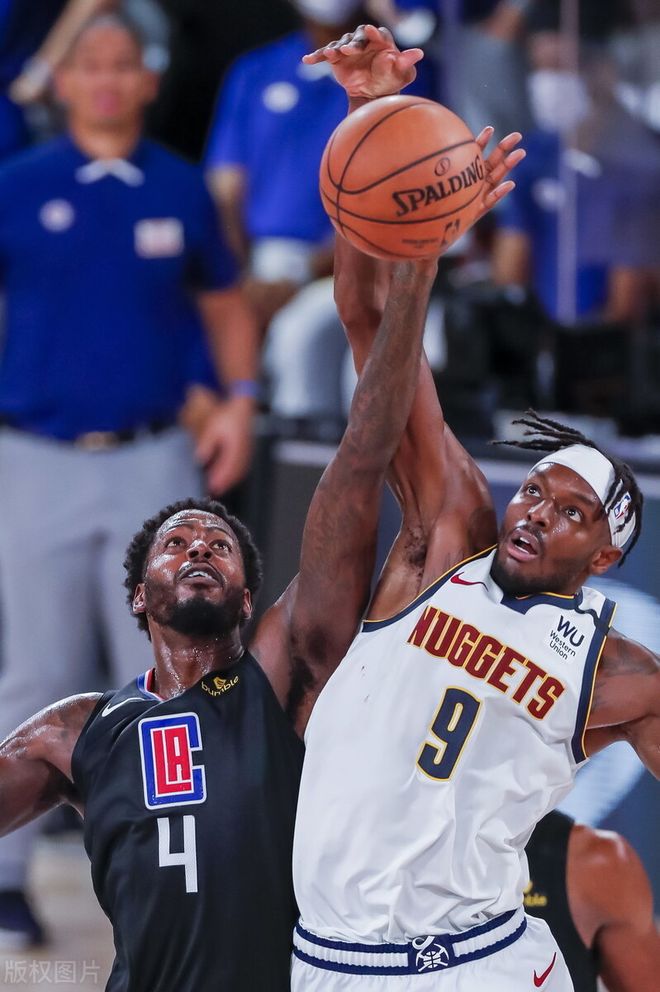 库里面前投绝杀少年帅爆了