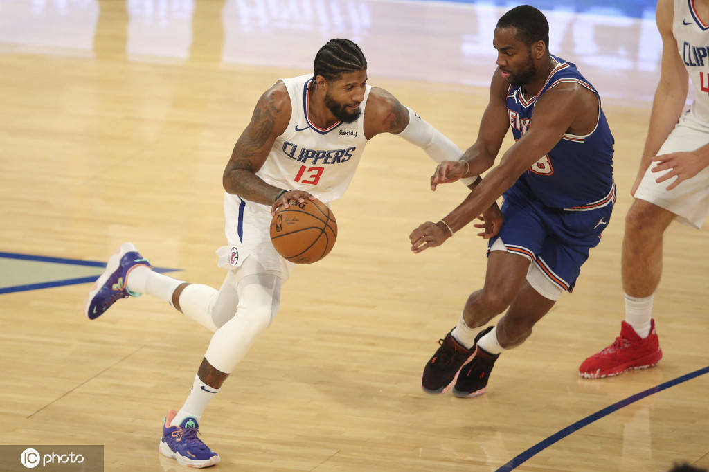 九游体育下载-清晨社区盾焦点战，印第安纳步行者手感冰凉，底气十足，更衣室氛围转暖的简单介绍