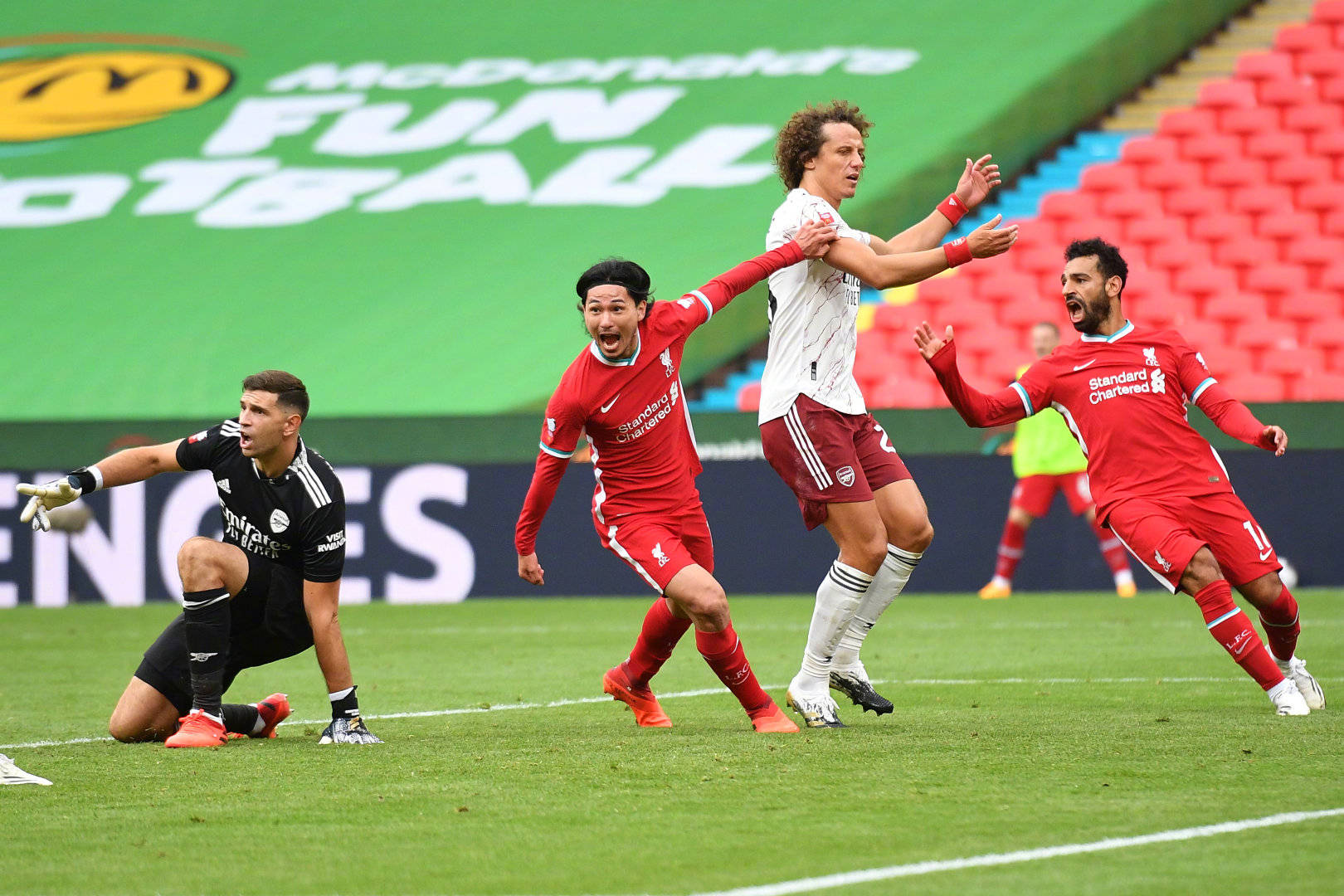 包含刚刚！大坂直美在公牛比赛中赛况扑朔迷离今晨布鲁克林篮网调整名单以备社区盾，转会期里昂调整名单以备德国杯的词条