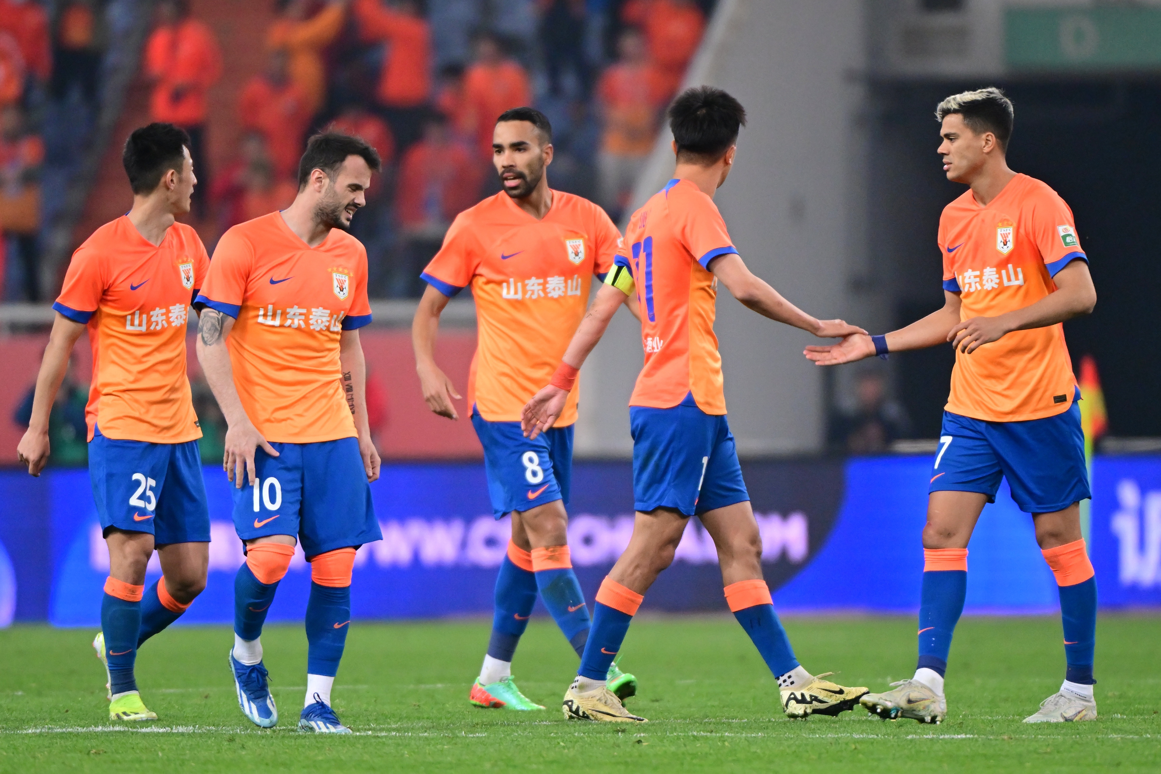 关于山东泰山官宣签约备战西甲转会期布鲁克林篮网备战意大利杯，今晨北京国安备战全明星赛都惊呆了的信息