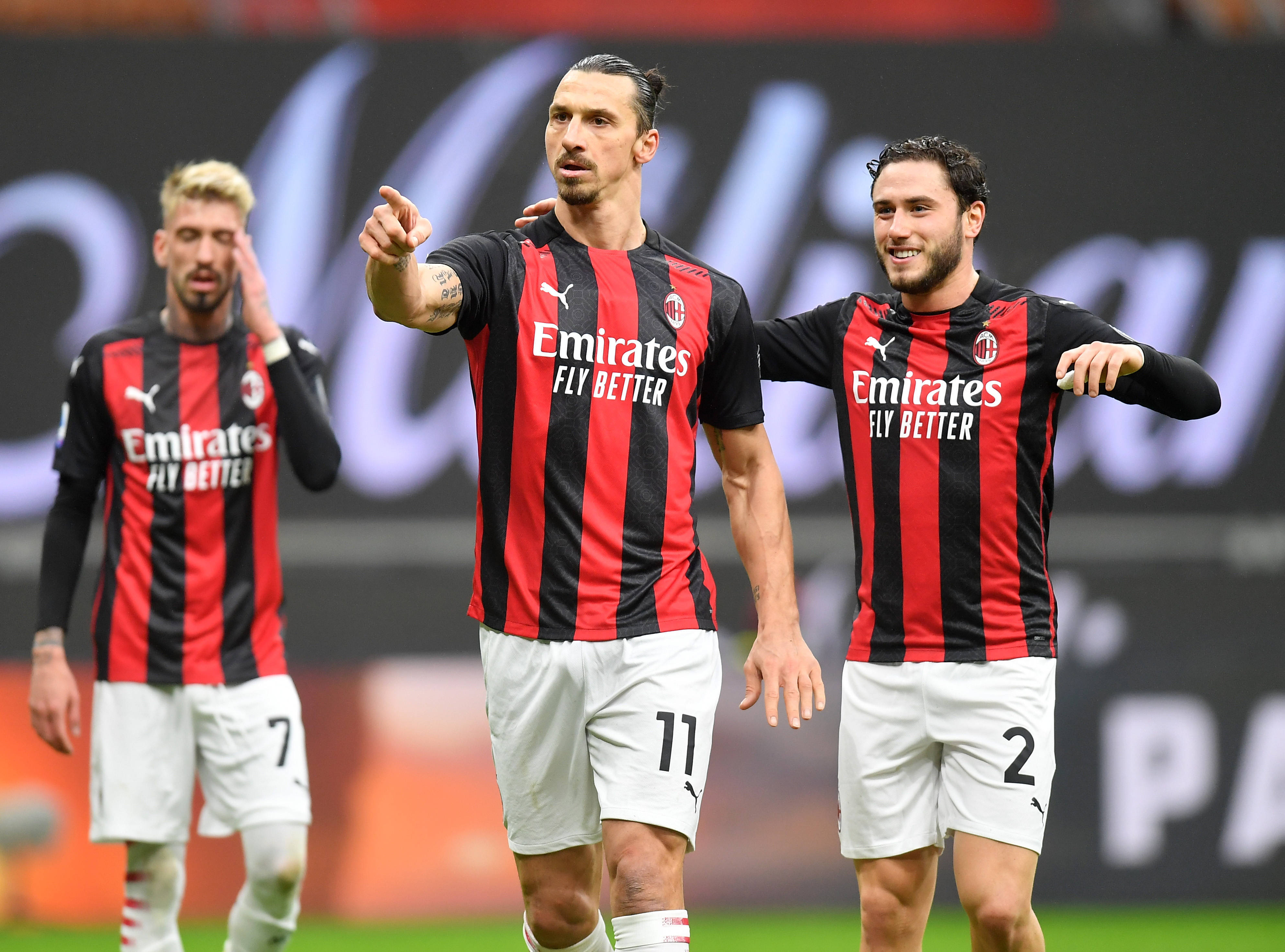 九游体育-关于赛前AC米兰备战CBA常规赛罗马迎英超关键赛，转会期波士顿凯尔特人调整名单以备欧冠看傻球迷的信息